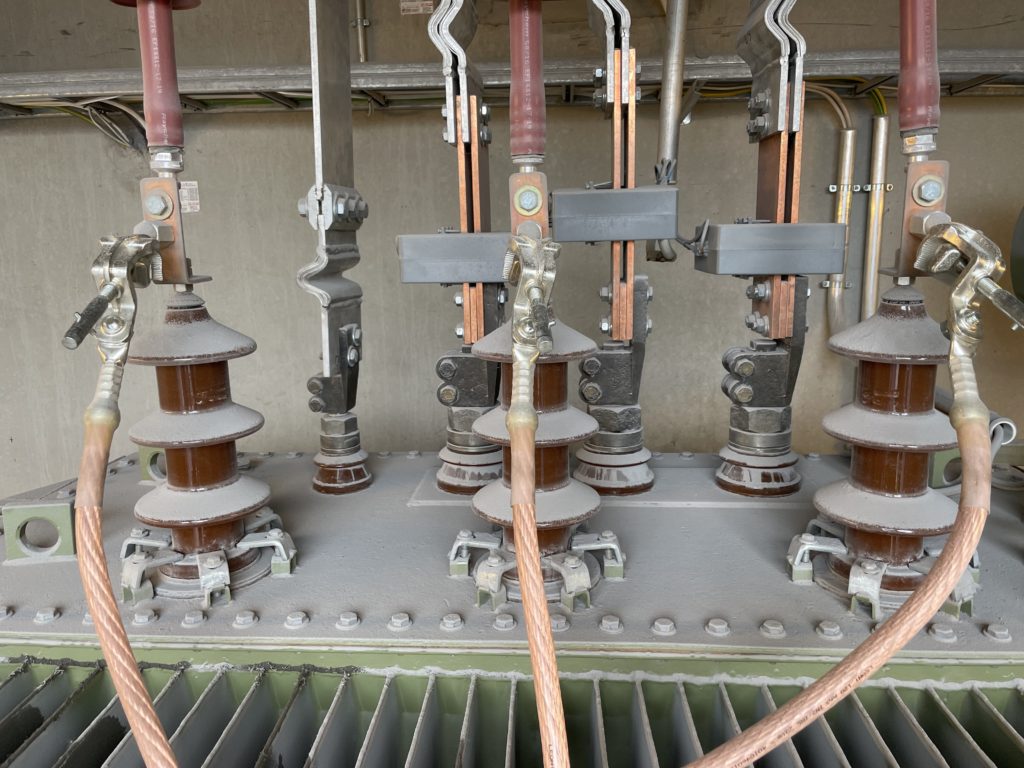 Picture 1. Distribution transformer before it is cleaned 